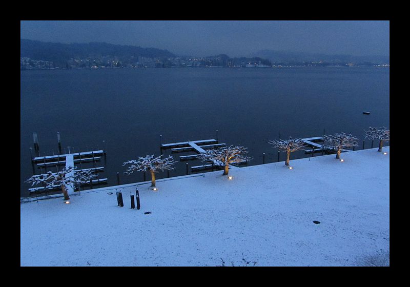 Blaue Stunde (31.01.2012, Vierwaldstätter See, Luzern, Canon Powershoz SX 220 HS)