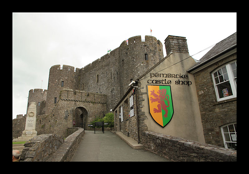 Pembroke Castle (Wales - Canon EOS 7D)