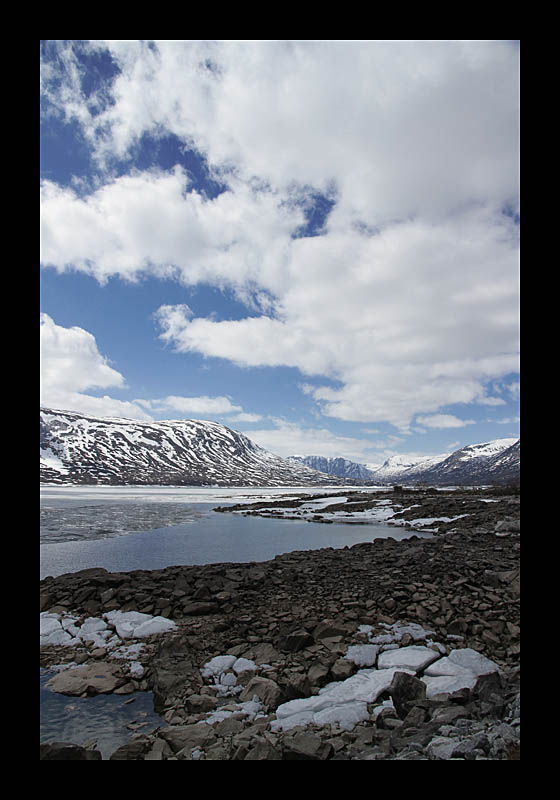 Der Winter in den letzten Zügen (Breidalsvatn, Norwegen - Canon EOS 7D)