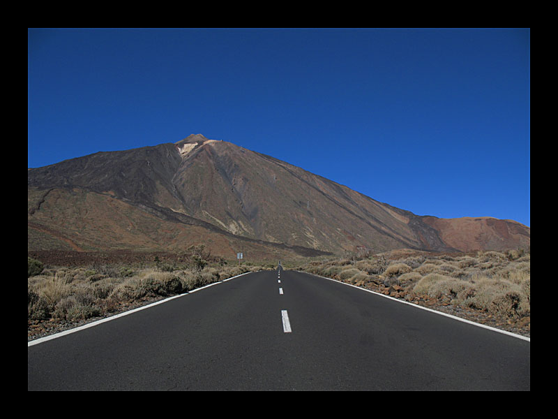Straße zum Teide (Teide-Nationalpark - Canon PowerShot A 640)